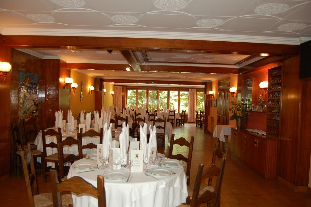Hostal Torras ซานต์ ฮิลาริ ซาคาล์ม ภายนอก รูปภาพ