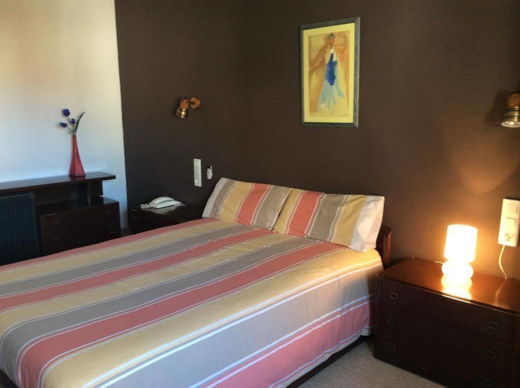 Hostal Torras ซานต์ ฮิลาริ ซาคาล์ม ภายนอก รูปภาพ