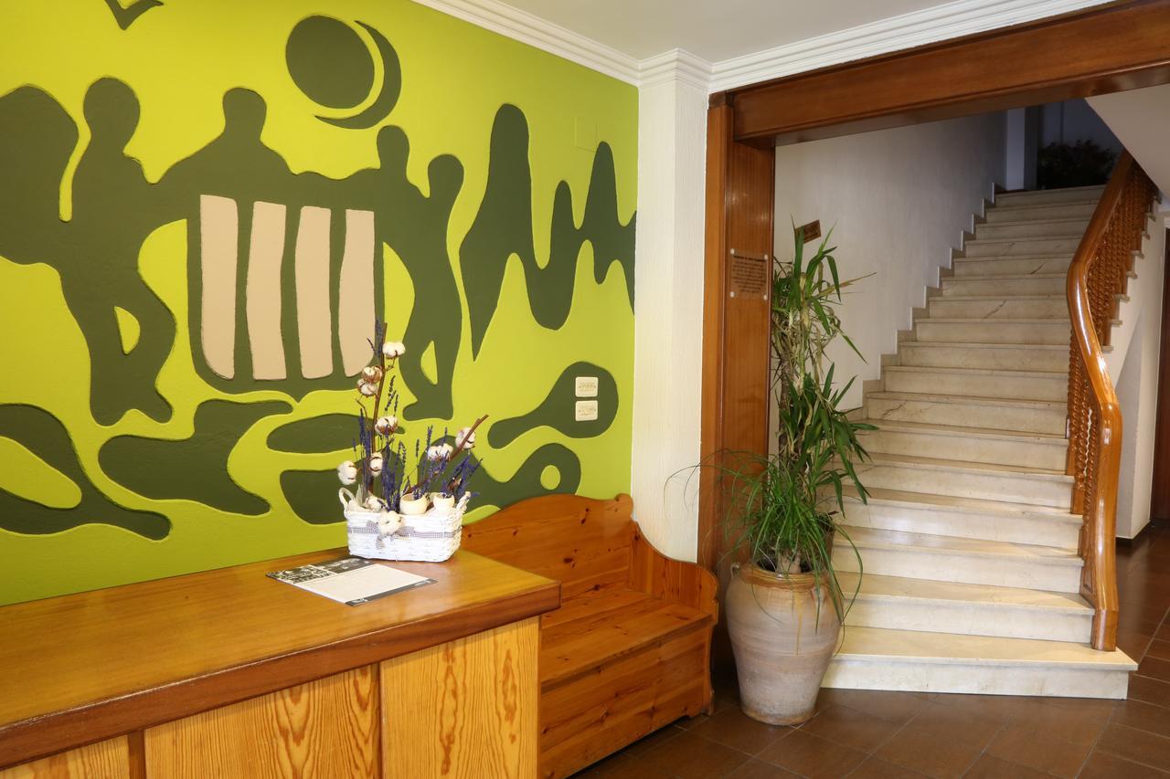 Hostal Torras ซานต์ ฮิลาริ ซาคาล์ม ภายนอก รูปภาพ